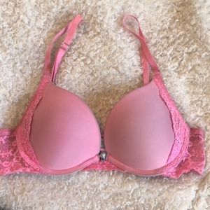 SOLDGently Used Victoria’s Secret Dream Angels Bra